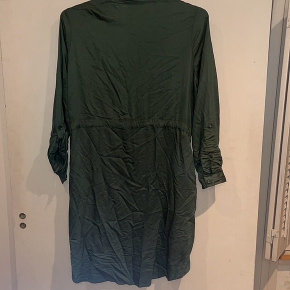 Time and Tru size large green button down shirt dress with tie and pockets - Picture 9 of 9